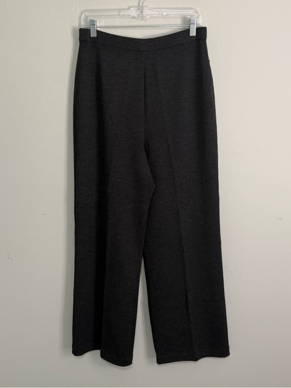 ST JOHN Women's Black Pull On SANTANA KNIT Pants 30” Inseam Made In USA Size 12